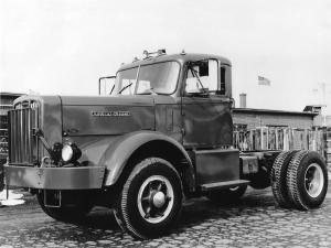 1951 Autocar DC103T